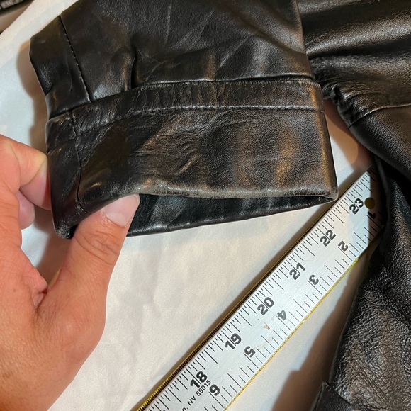 Avanti Black Leather Coat with some distressed size small good condition - Picture 5 of 12